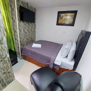 Hotel Punto 100, Bogota